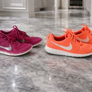 Nike Bundle of 2 Womens Nike running athletic shoes Sz 10 coral and pink pairs